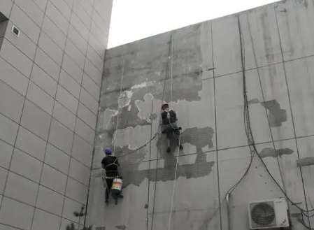 永寿楼顶漏水维修公司分享下永寿外墙防水的注意事项